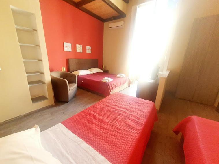 Emyjo Central B&B Наполи Екстериор снимка