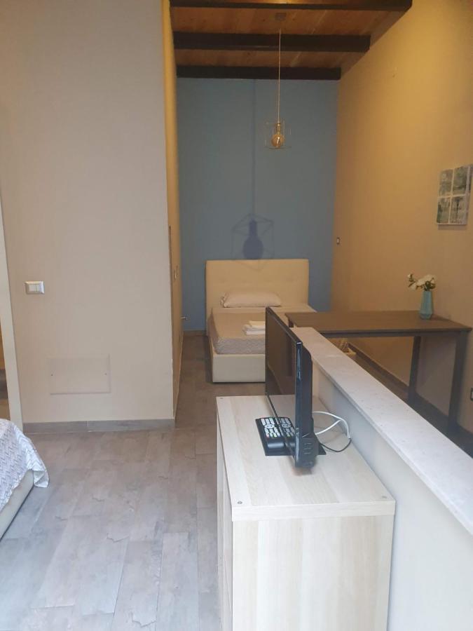 Emyjo Central B&B Наполи Екстериор снимка