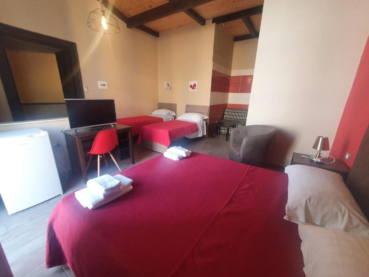 Emyjo Central B&B Наполи Екстериор снимка