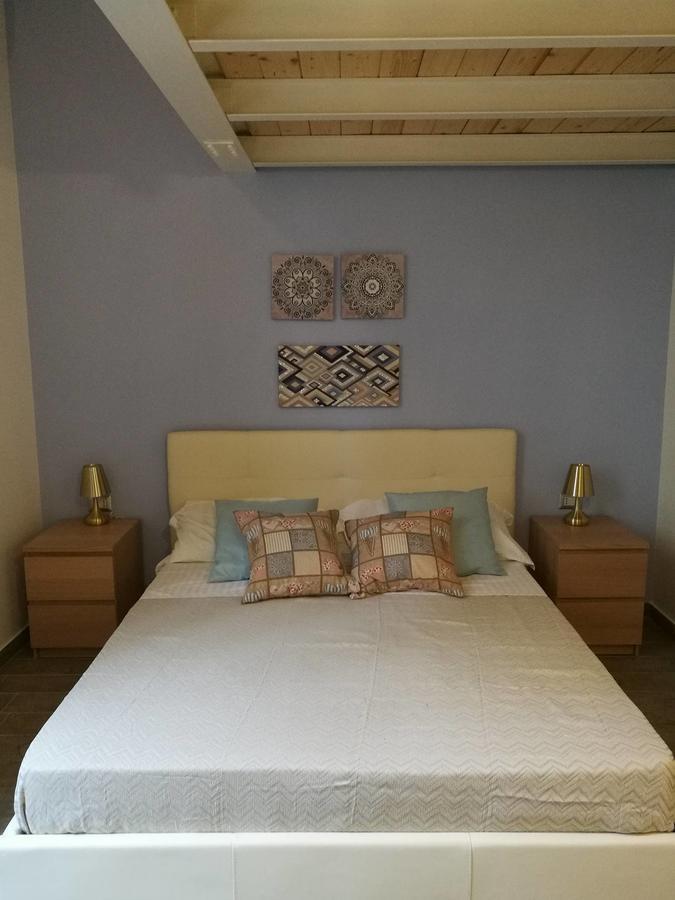 Emyjo Central B&B Наполи Екстериор снимка