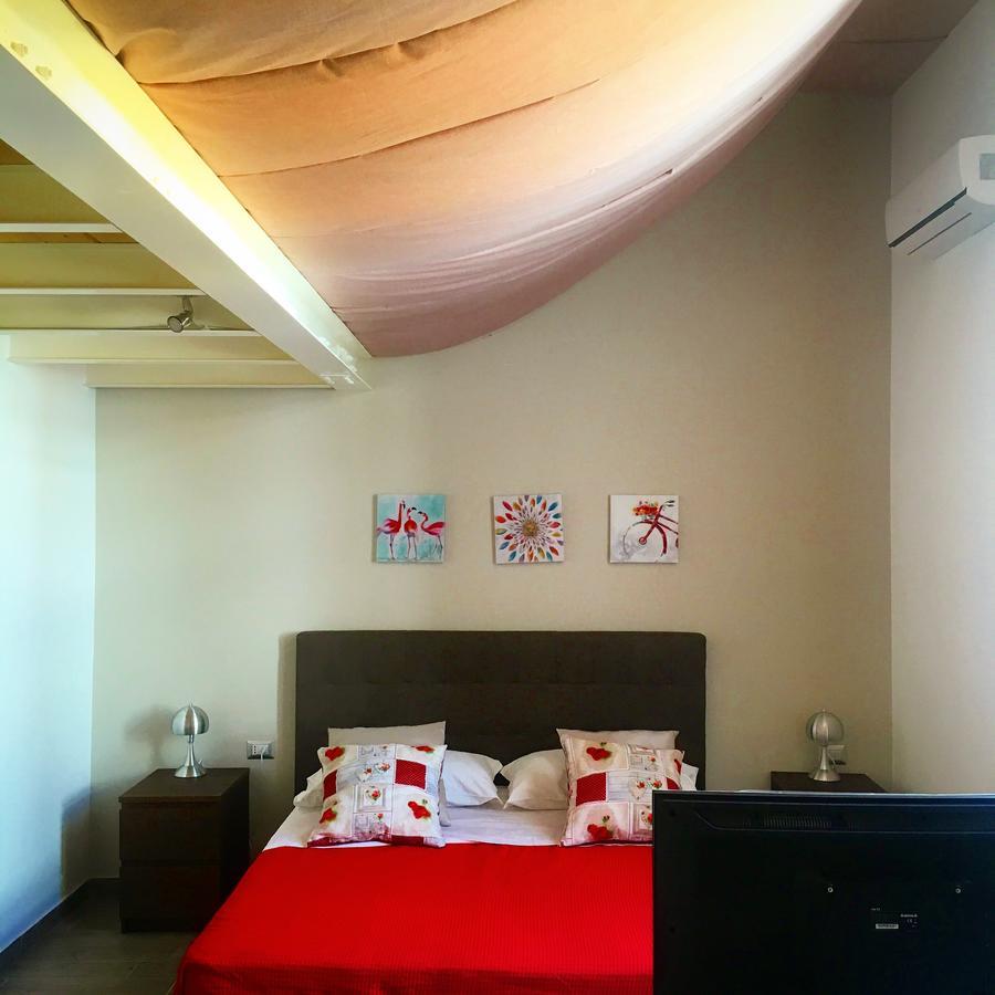 Emyjo Central B&B Наполи Екстериор снимка