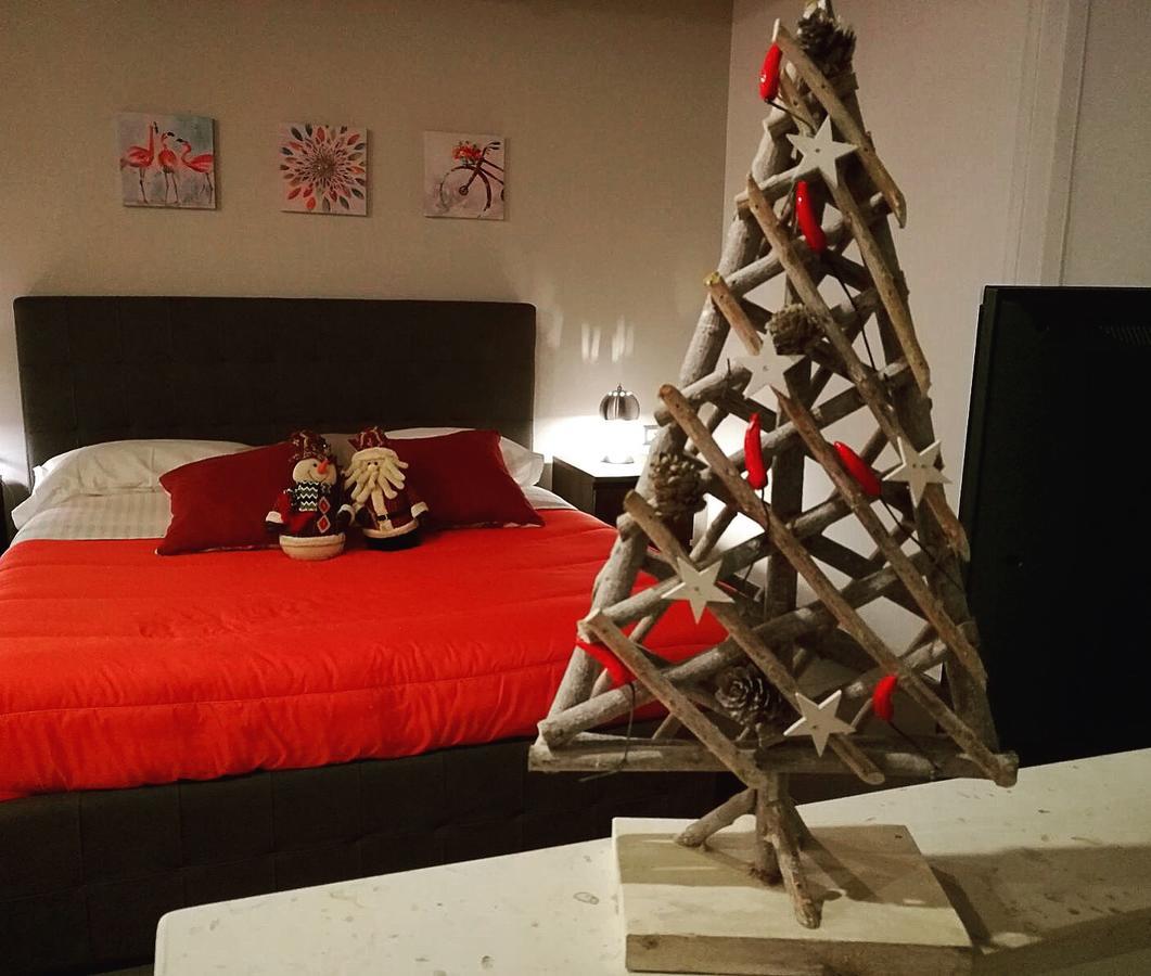 Emyjo Central B&B Наполи Екстериор снимка
